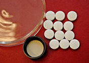 http://www.usdoj.gov/dea/photos/hydrocodone/hydrocodon_001s.jpg